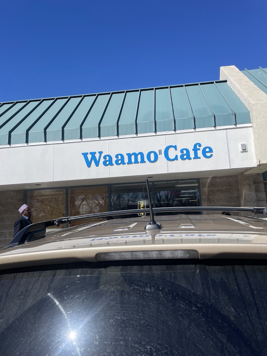 Waamo Cafe
